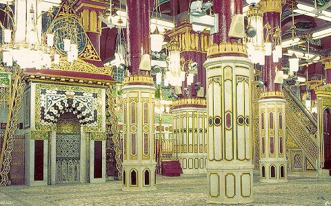 Keutamaan Shalat Dan Beribadah Di Raudhah